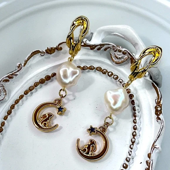 Handmade Freshwater Baroque Pearl Moon 🌙 Rabbit 🐇  Earrings S925 Posts - Picture 3 of 4